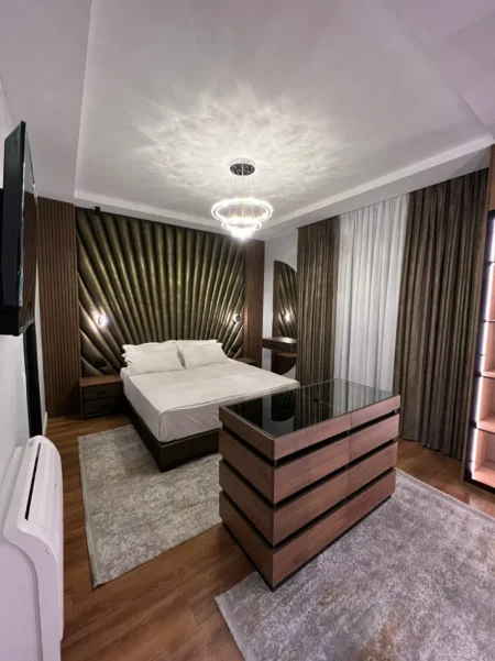 Tirane, jepet me qera apartament 2+1 Kati 3, 1.200 € (TEG – Tirana East Gate)