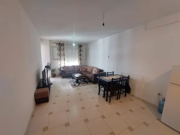 Tirane, jepet me qera apartament 2+1 Kati 7, 80 m² 470 € (American Hospital 3)