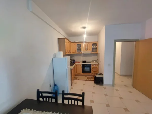 Tirane, jepet me qera apartament 2+1 Kati 7, 80 m² 470 € (American Hospital 3)