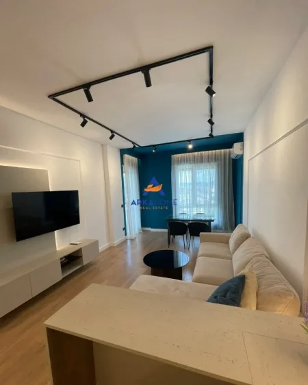 Tirane, jepet me qera apartament 1+1+Ballkon Kati 8, 70 m² 859 € 