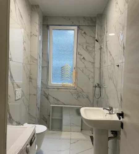 Tirane, jepet me qera apartament 1+1+Ballkon Kati 2, 67 m² 420 € (Paskuqan, Rezidenca "Albulena")
