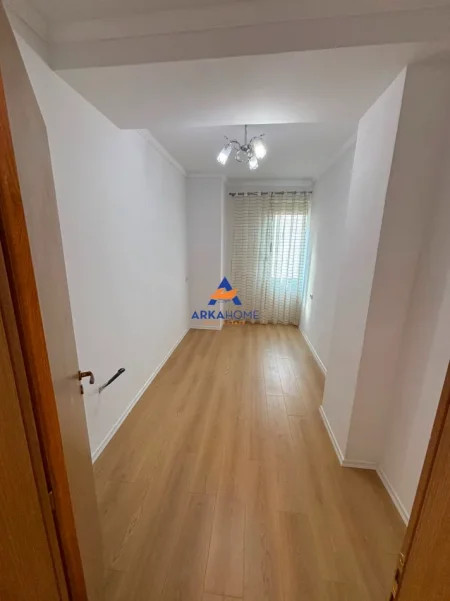Tirane, shitet apartament 2+1+Ballkon Kati 2, 88 m² 145.005 € 