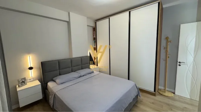 Tirane, shitet apartament 2+1+Ballkon Kati 6, 81 m² 117.000 € (KAMEZ)