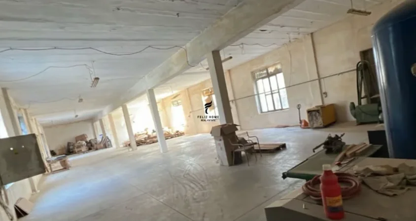 Tirane, jepet me qera magazine Kati 1, 540 m² 2.300 € (YZBERISHT)