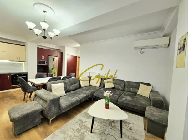 Tirane, jepet me qera apartament 2+1 Kati 1, 95 m² 700 € (KOPSHTI BOTANIK)