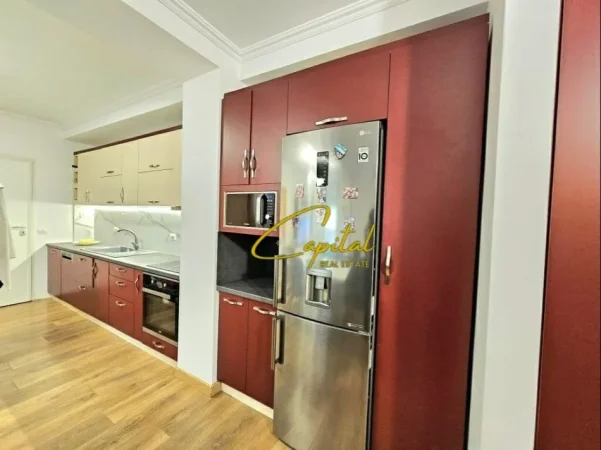 Tirane, jepet me qera apartament 2+1 Kati 1, 95 m² 700 € (KOPSHTI BOTANIK)