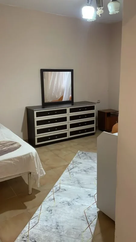 Tirane, jepet me qera apartament Studio Kati 1, 45 m² 350 € (Xhamlliku)