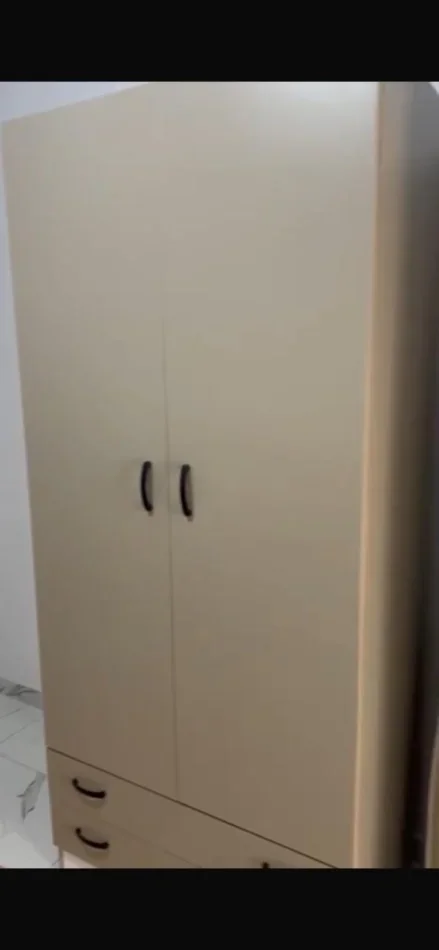Tirane, jepet me qera apartament 2+1 Kati 1, 80 m² 400 € (Rruga Njazi Meka)