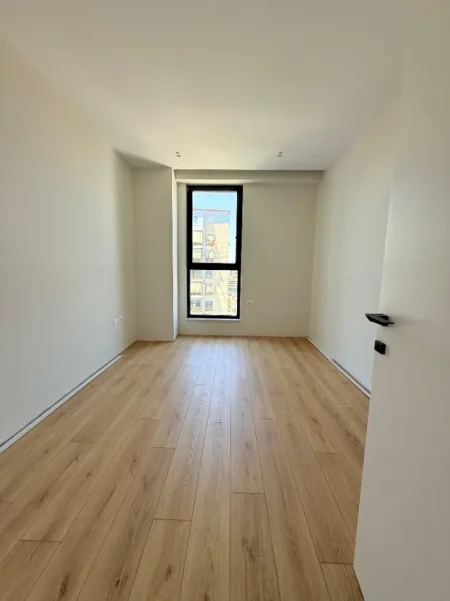 Tirane, shitet apartament 2+1+Aneks+Ballkon Kati 6, 105 m² 250.000 € (Prane Spak-ut)