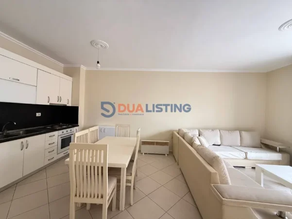 Tirane, jepet me qera apartament 2+1+Ballkon Kati 6, 90 m² 500 € 