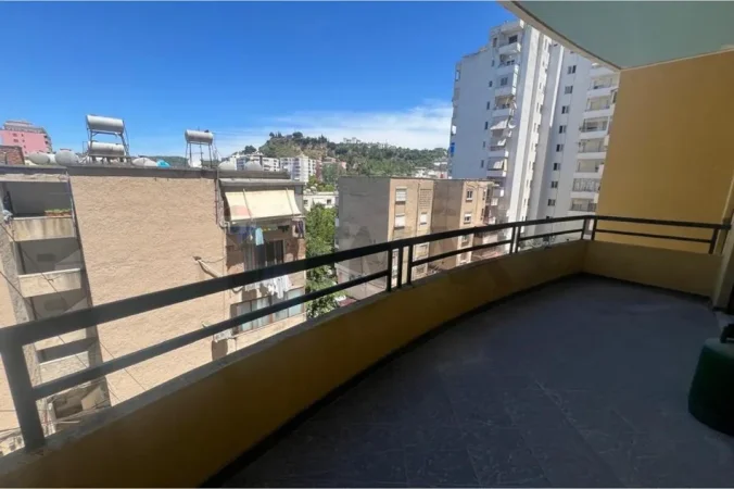 Vlore, shitet apartament 2+1+Ballkon Kati 5, 130 m² 165.000 € (Blv.Isamil Qemali, Vlore)