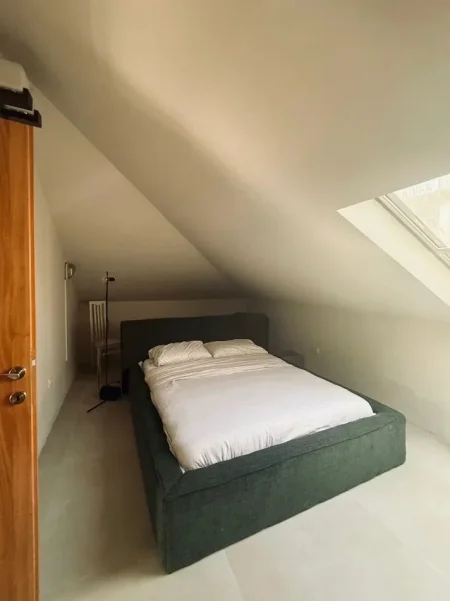 Tirane, jepet me qera apartament 3+1 Kati 1, 130 m² 1.000 € (Sauk)