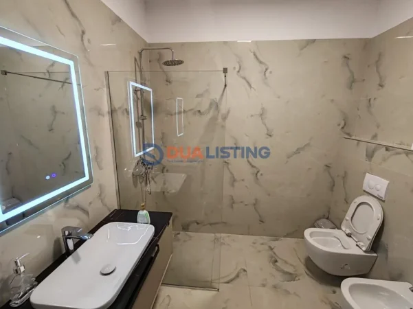 Tirane, jepet me qera apartament 2+1+Ballkon Kati 6, 110 m² 800 € (Oasis Residence)