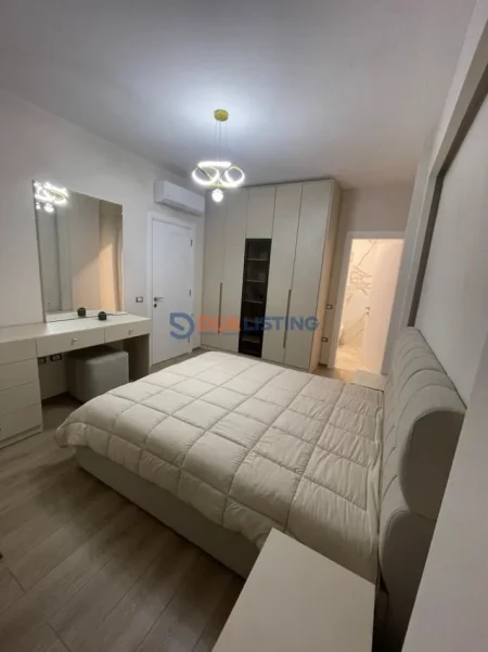 Tirane, jepet me qera apartament 2+1+Ballkon Kati 6, 110 m² 800 € (Oasis Residence)
