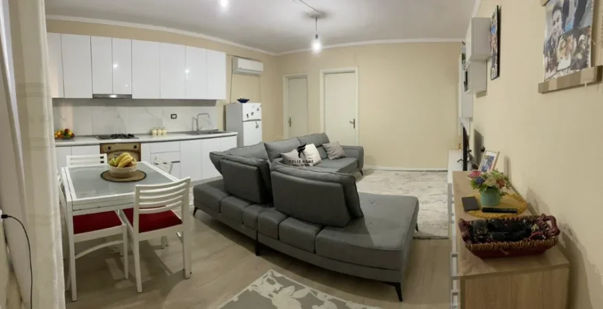 Tirane, jepet me qera apartament 1+1 Kati 1, 70 m² 400 € (JORDAN MISJA)