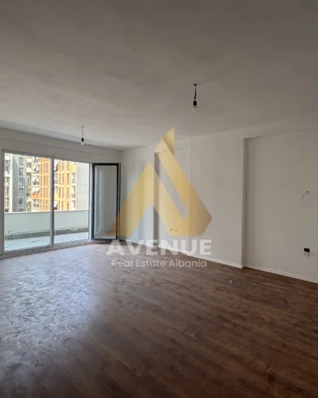 Tirane, shitet apartament 2+1+Ballkon Kati 8, 107 m² 202.160 € (Rruga Kujtim Laro)
