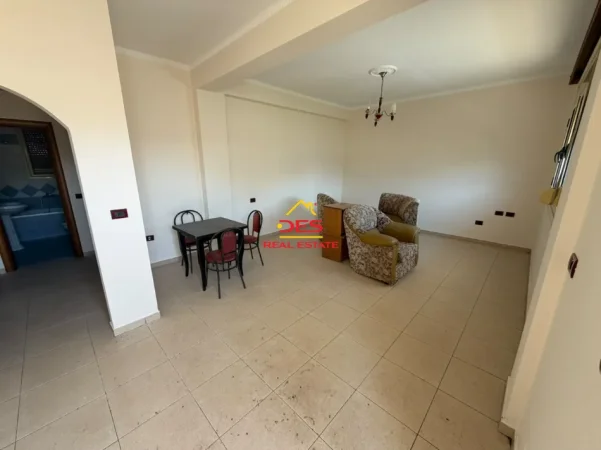 Vlore, shitet shtepi Kati 2, 215 m² 250.000 € (Rruga Haxhi Xhyherri, Vlorë)