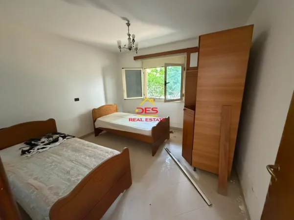 Vlore, shitet shtepi Kati 2, 215 m² 250.000 € (Rruga Haxhi Xhyherri, Vlorë)