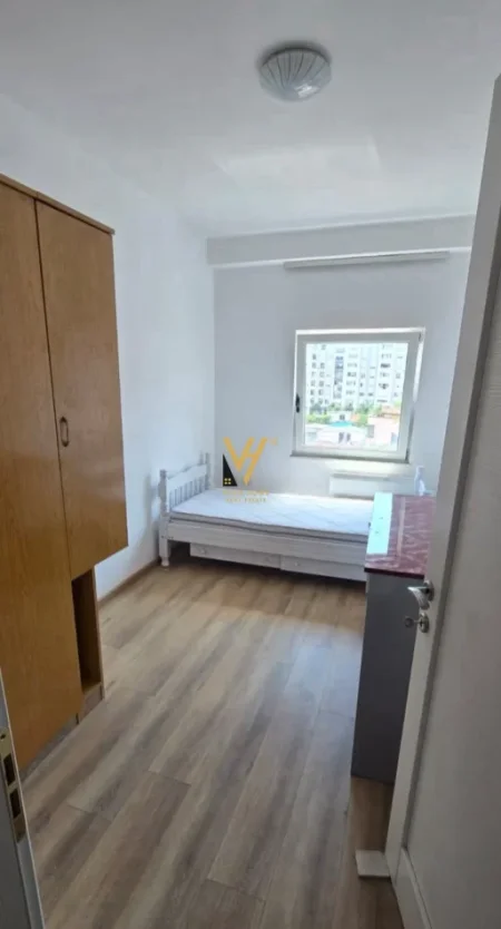 Tirane, jepet me qera apartament 2+1+Ballkon Kati 5, 93 m² 720 € (VASIL SHANTO)