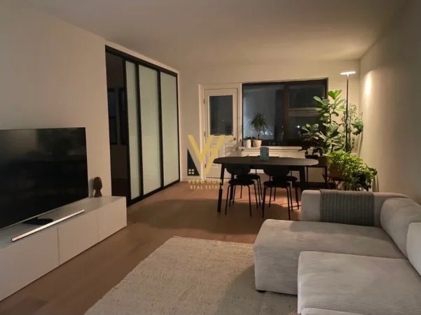 Tirane, jepet me qera apartament 1+1+Ballkon Kati 10, 75 m² 800 € (KOMPLEKSI OLIMPIK ,KOMUNA E PARISIT)