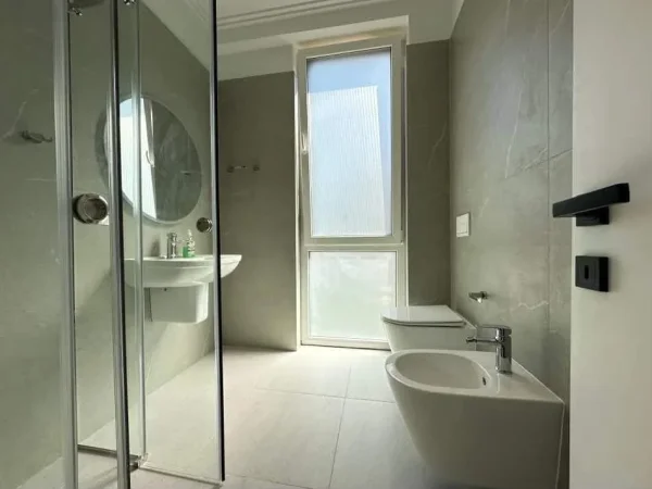 Tirane, jepet me qera apartament 3+1 Kati 1, 120 m² 3.000 € (KODRA DIELLIT 2)