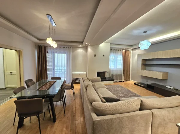 Tirane, shitet apartament 2+1+Ballkon Kati 7, 151 m² 410.000 € (MYSLYM SHYR)
