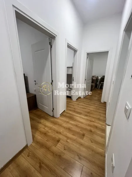 Tirane, jepet me qera apartament 2+1 Kati 3, 90 m² 400 € (Kamëz)