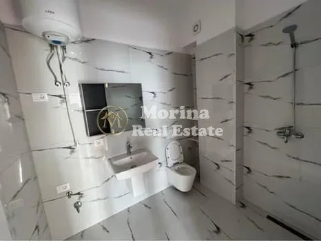 Tirane, jepet me qera apartament 2+1 Kati 3, 90 m² 400 € (Kamëz)