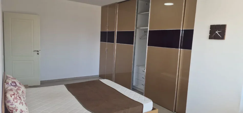 Tirane, jepet me qera apartament 2+1 Kati 3, 95 m² 500 € (Vila L ne Astir)