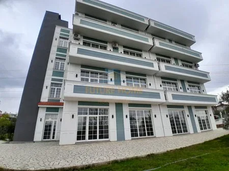 Tirane, jepet me qera ambjent biznesi Kati 0, 250 m² 1.000 € (Paskuqan)
