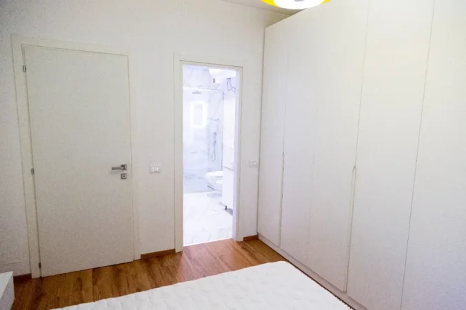 Tirane, jepet me qera apartament 2+1 Kati 7, 115 m² 700 € (Green City ,Unaza e Re)