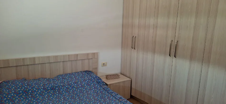 Tirane, jepet me qera apartament 2+1 Kati 2, 76 m² 550 € (RRUGA 5 MAJI)