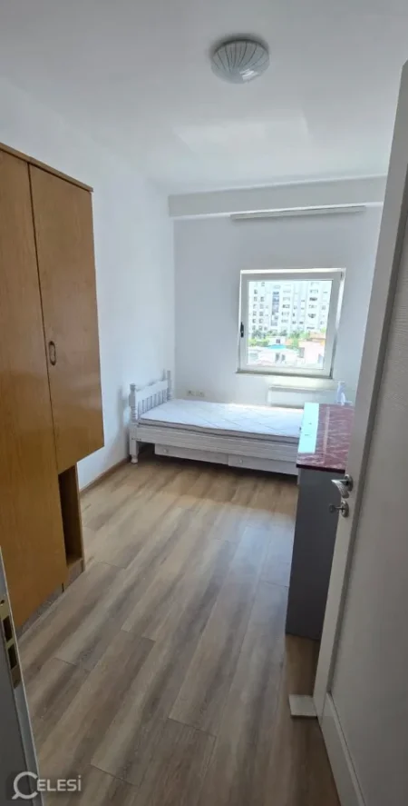 Tirane, jepet me qera apartament 2+1+Ballkon Kati 5, 93 m² 700 € (VASIL SHANTO)