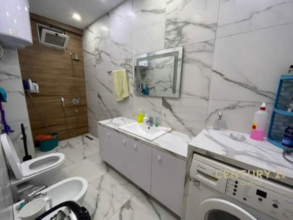 Tirane, shitet apartament 1+1+A+BLK Kati 1, 76 m² 75.000 Euro (yzberish)