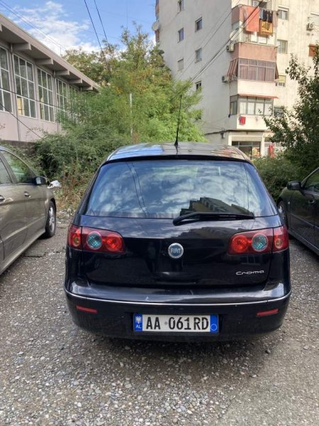 Tirane, shes makine karavan Fiat Croma Viti 2007, 2.000 Euro