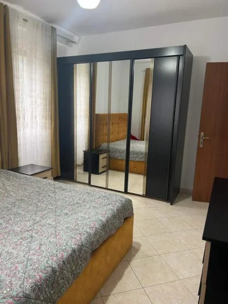 Tirane, jepet me qera apartament Kati 3, 110 m² 350 Euro (Fresk)
