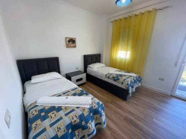 Tirane, jepet me qera apartament Kati 8, 115 m² 1.100 Euro (Pazari i Ri)