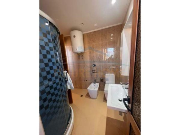 Tirane, shitet Penthouse 2+1 Kati 9, 112 m² 250.000 Euro (Myslym Shyri)