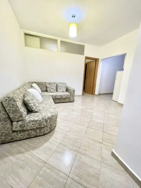 Tirane, ofert apartament Kati 5, 70 m² 85.000 Euro (Midis Zogut te Zi dhe Laprakes)