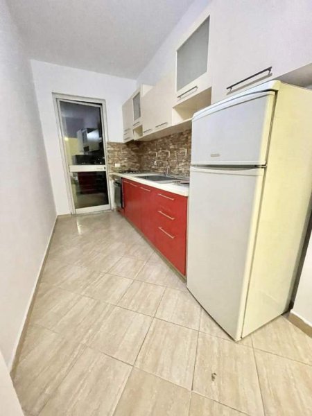 Tirane, ofert apartament Kati 5, 70 m² 85.000 Euro (Midis Zogut te Zi dhe Laprakes)