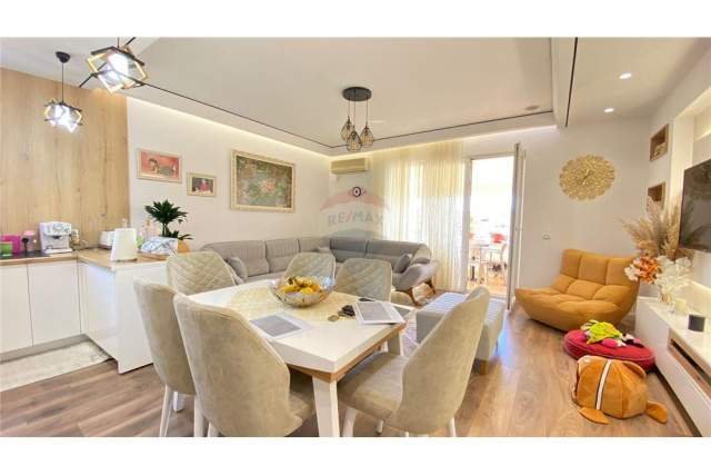 Tirane, shitet apartament 2+1+A+BLK Kati 3, 112 m² 130.000 Euro (Sadik Petrela)