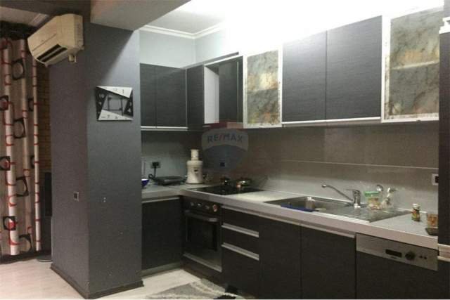 Tirane, jepet me qera apartament 2+1+A+BLK Kati 2, 110 m² 700 Euro (Myslym Shyri)
