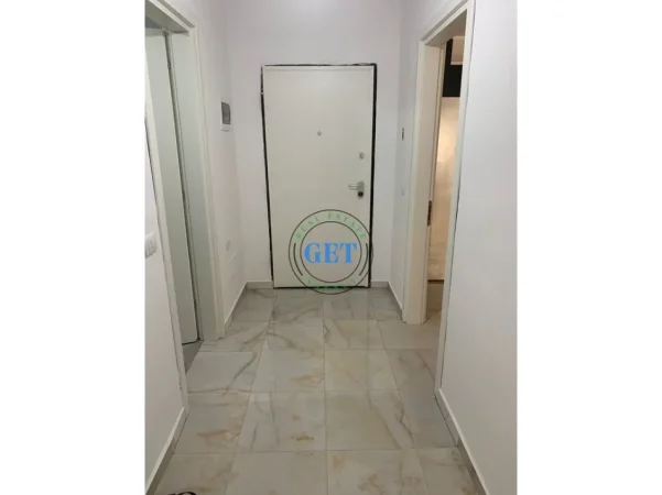 Durres, jepet me qera apartament 1+1+Ballkon Kati 3, 75 m² 350 € (plazh)