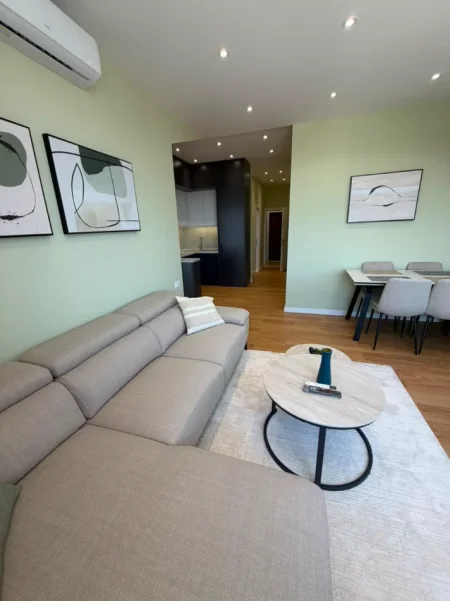 Tirane, shitet apartament 2+1+Aneks+Ballkon Kati 8, 70 m² 235.000 € (Rruga Myslym Shyri)