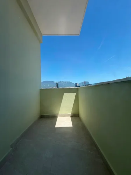 Tirane, shitet apartament 2+1+Aneks+Ballkon Kati 8, 70 m² 235.000 € (Rruga Myslym Shyri)