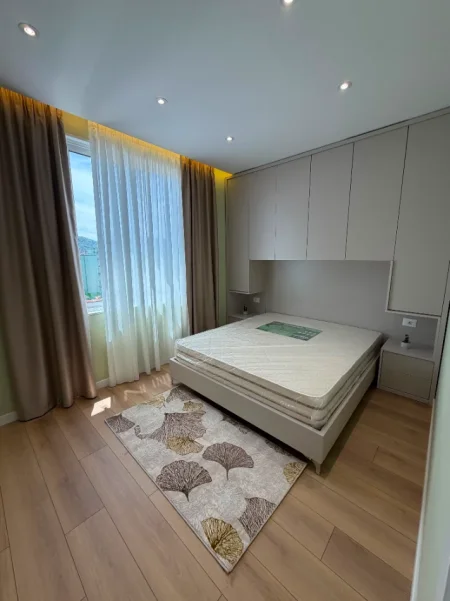 Tirane, shitet apartament 2+1+Aneks+Ballkon Kati 8, 70 m² 235.000 € (Rruga Myslym Shyri)