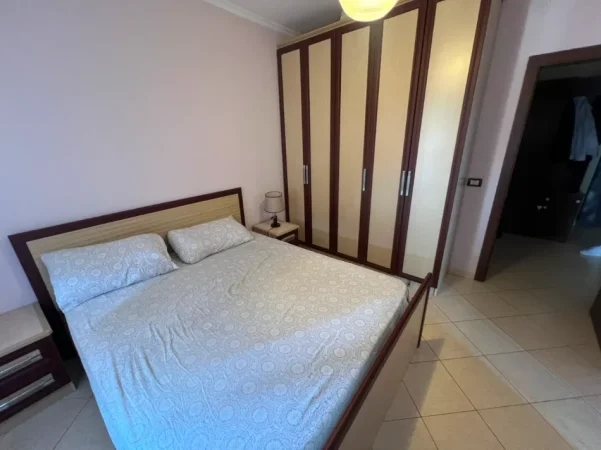 Tirane, shitet apartament 1+1+Aneks+Ballkon Kati 4, 72 m² 100.000 € (fresku)