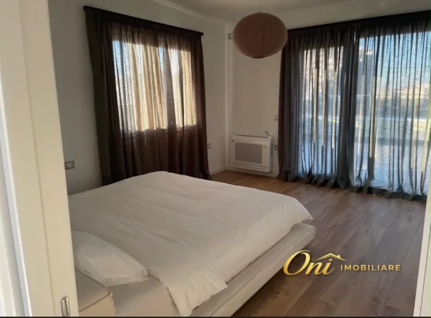 Tirane, jepet me qera apartament 2+1 Kati 6, 100 m² 1.400 € (BLLOKU)