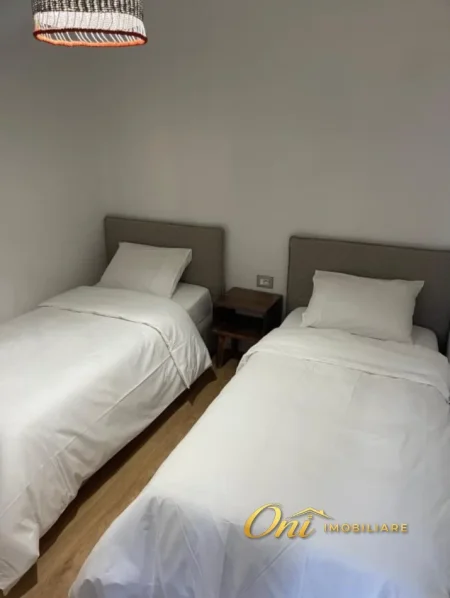 Tirane, jepet me qera apartament 2+1 Kati 6, 100 m² 1.400 € (BLLOKU)