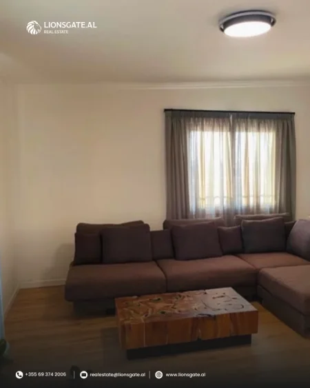 Tirane, jepet me qera apartament+verande | Penthouse 2+1+Ballkon , 230 m² 1.400 € (blloku)